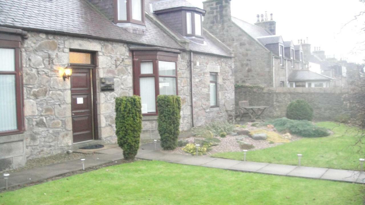 Beeches Guest House Dyce Exterior foto